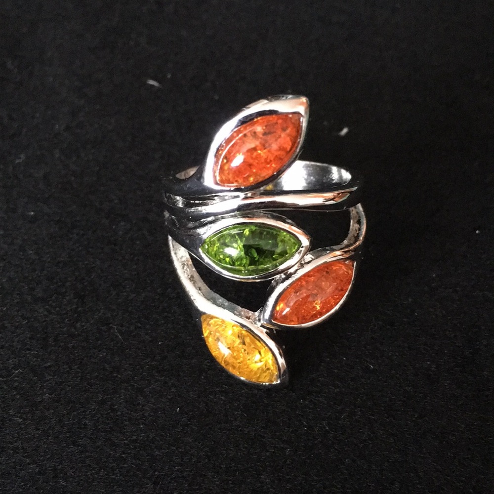 Gorgeous Amber leaf ring